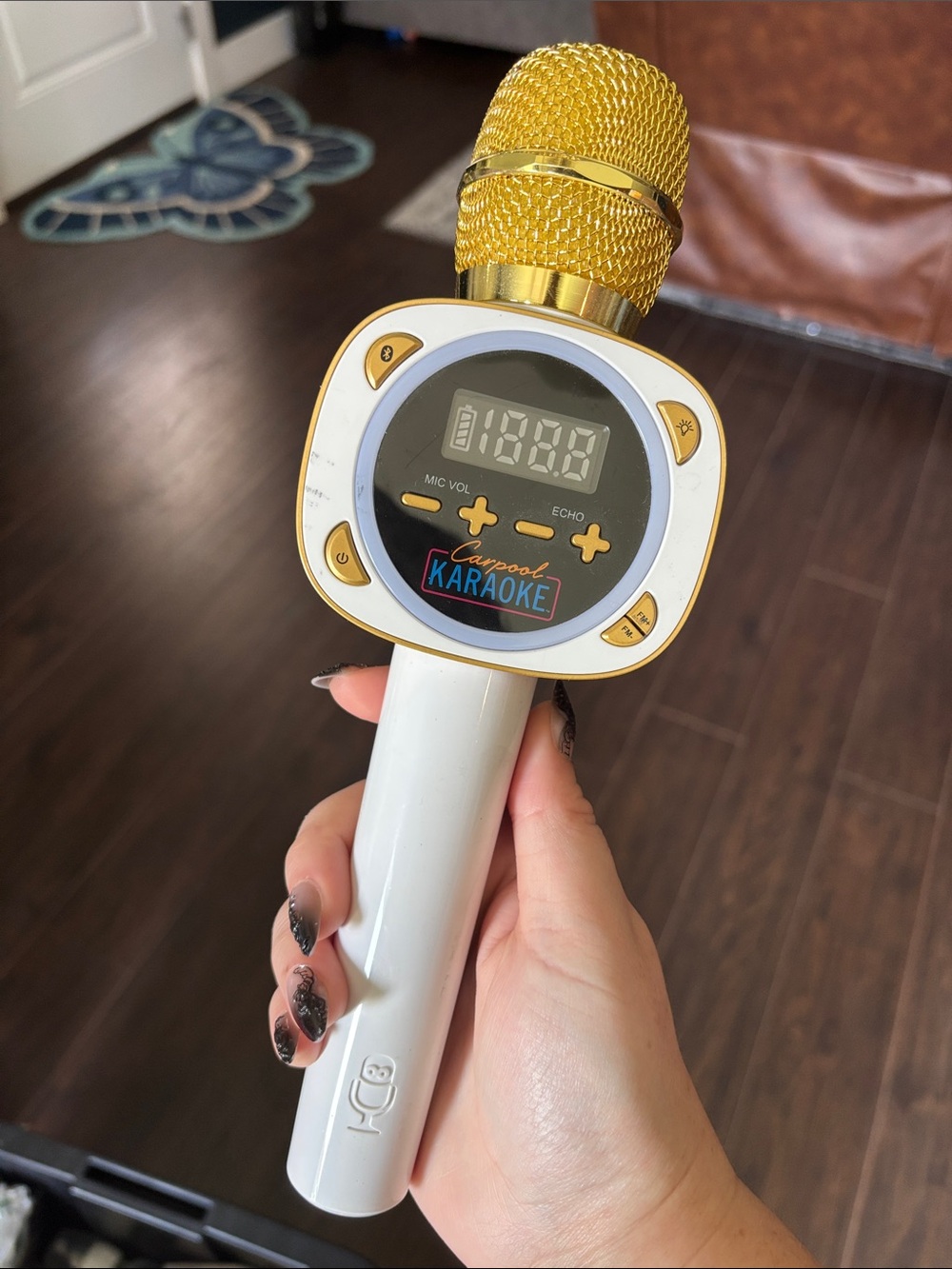 Wireless carpool  Karaoke Microphone - Gold & White